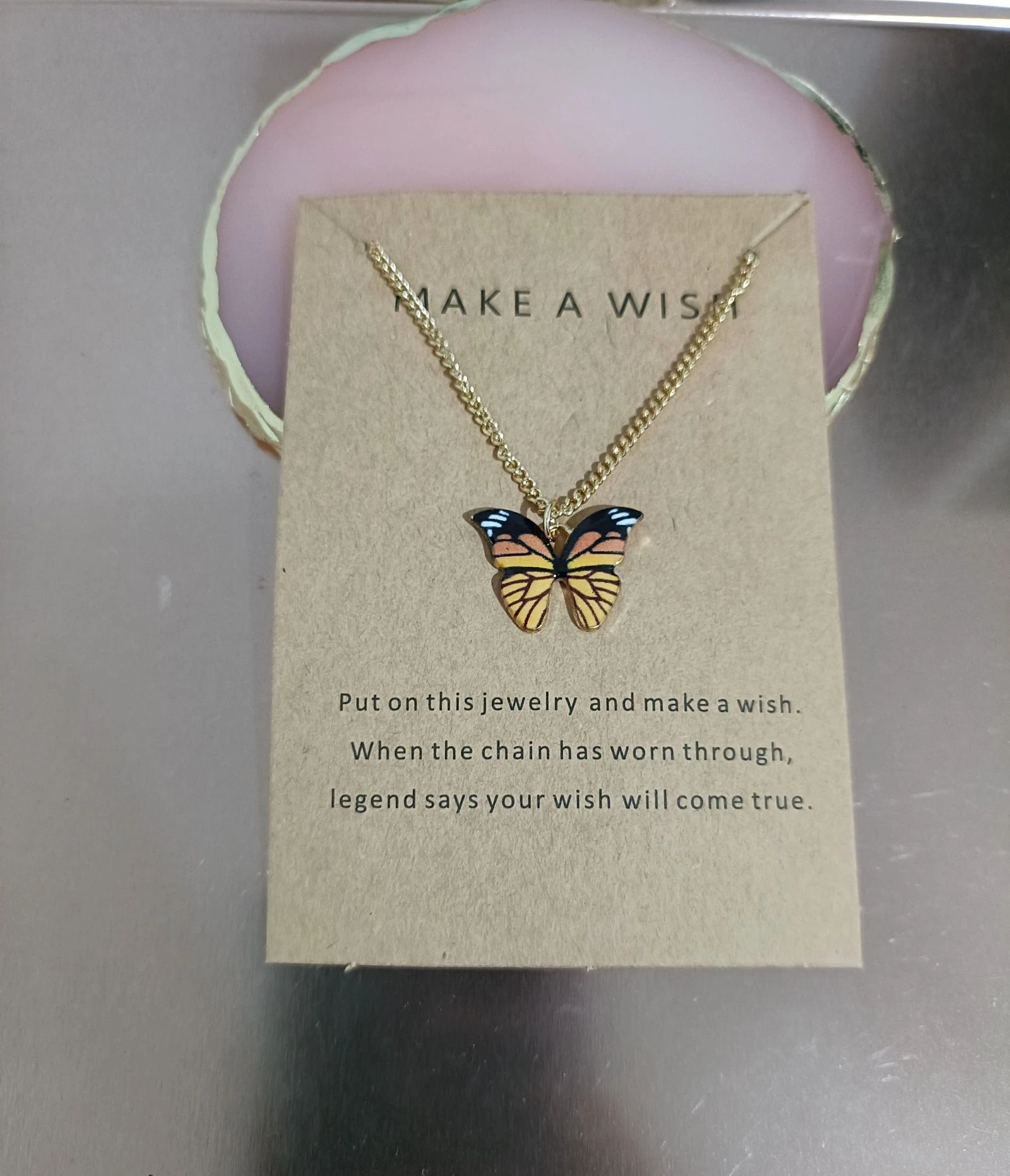 Collar mariposa